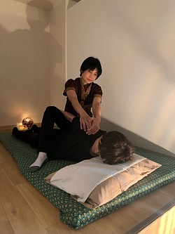 Thai massage school